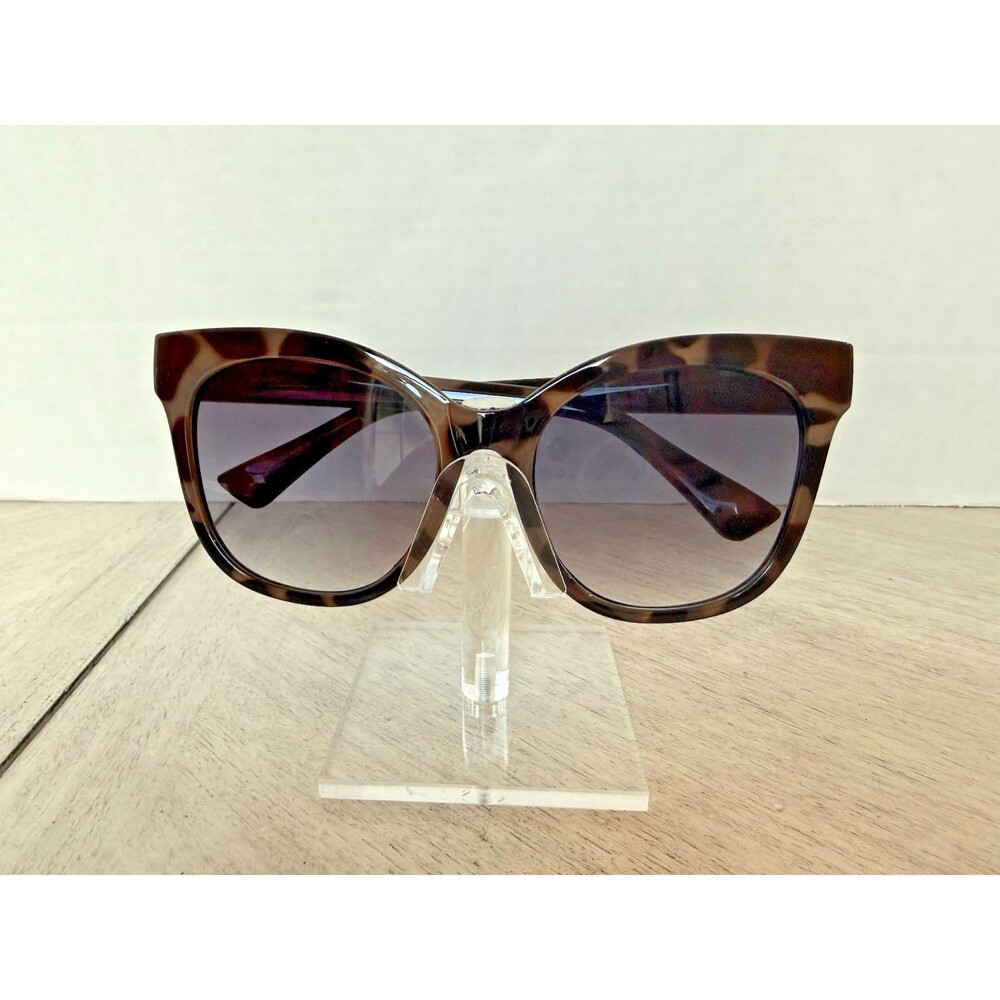 New Quay Australia It's My Way Oversized Cat Eye Sunglasses Tortoise Black Fade